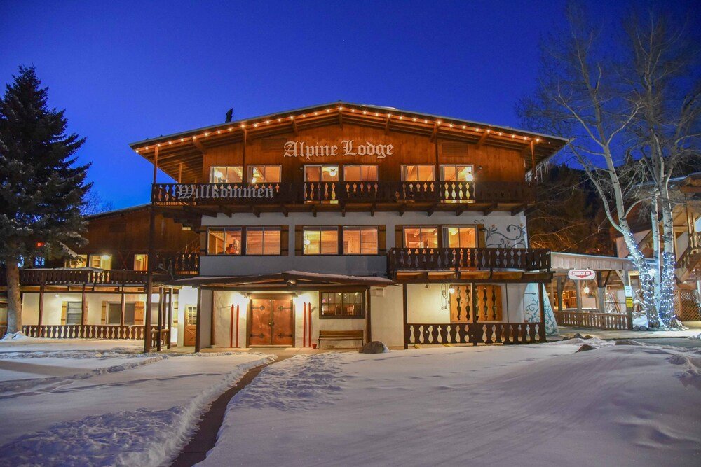 Two-story lodge building at Alpine Lodge in Red River