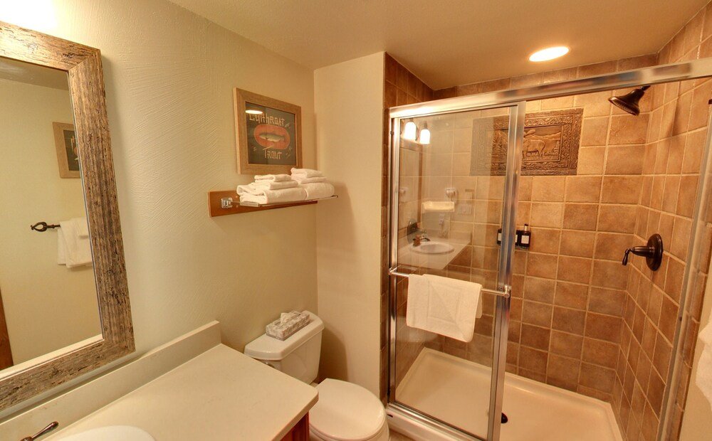 Baño de un alojamiento para huéspedes