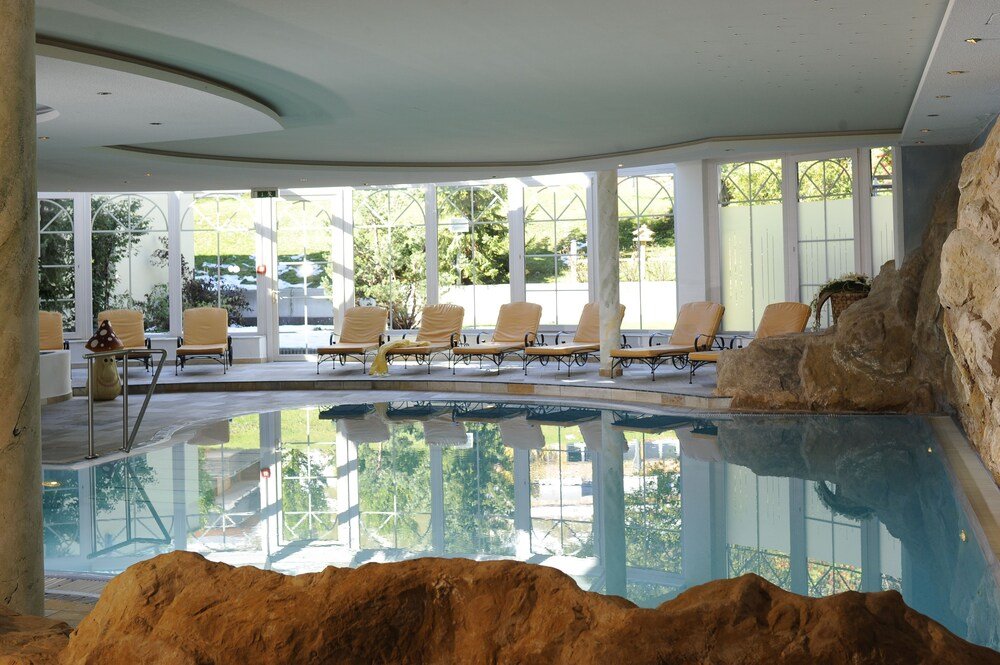 Zona de la piscina cubierta del Hotel Alte Post en St. Anton