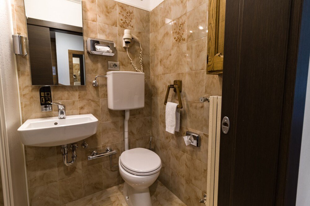 Baño del Hotel Villa Argentina en Cortina d'Ampezzo